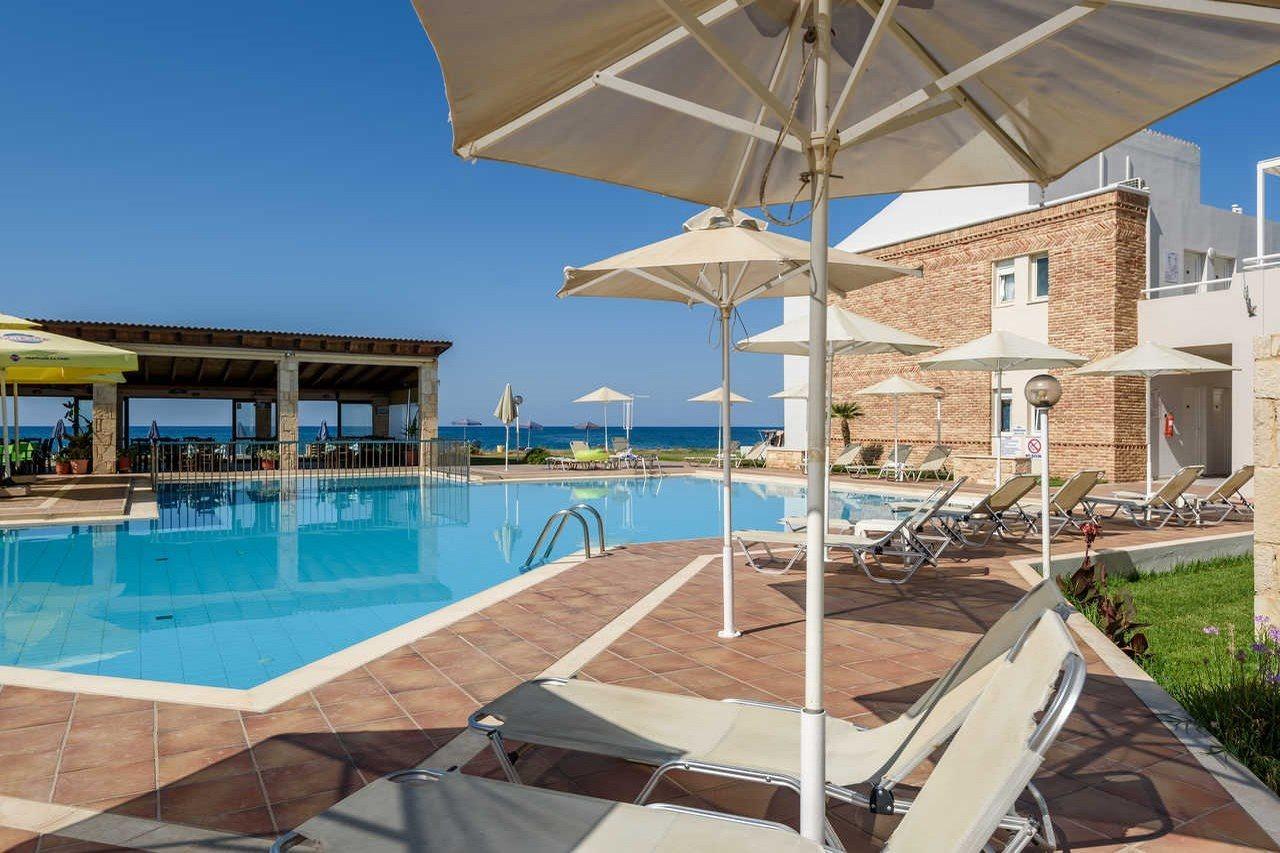 Kostakis Beach Aparthotel Gerani  Exterior foto